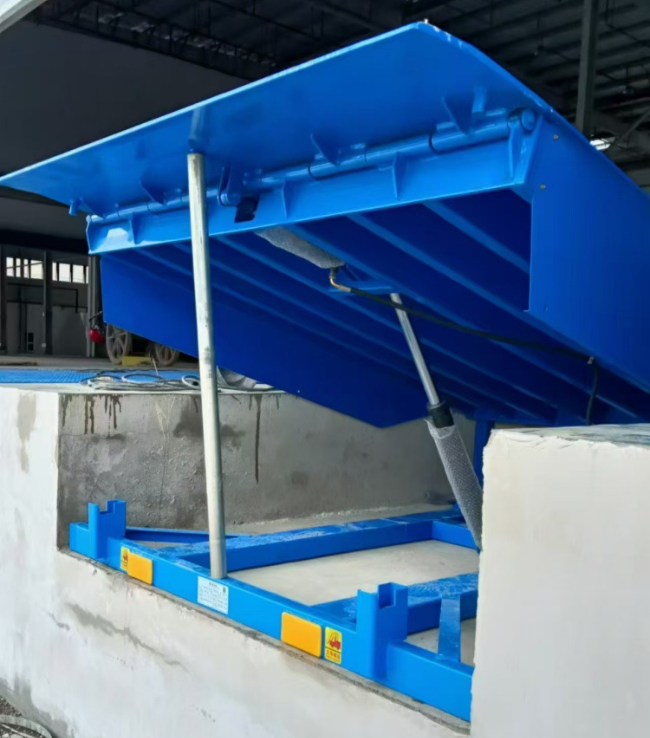 红毛镇固定式登车桥